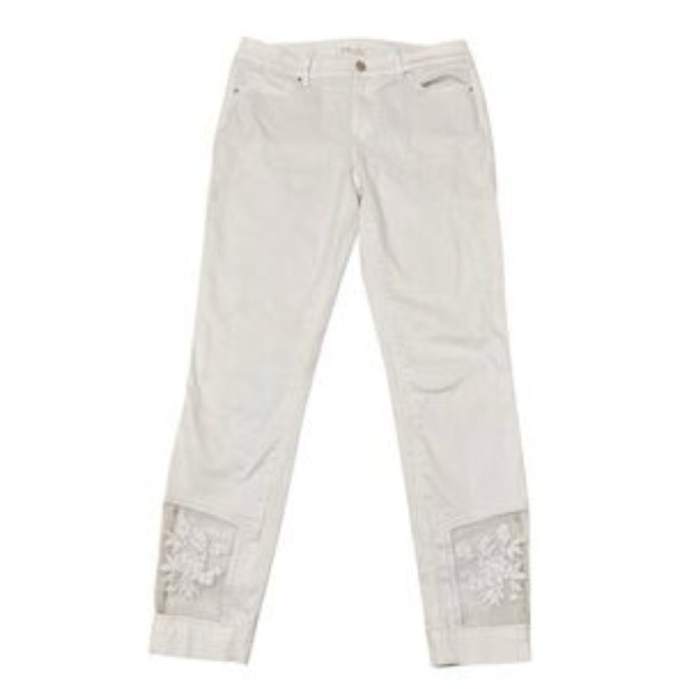 White House Black Market Women’s White Mid rise Sunny jeans w Lace Appliqué. 4